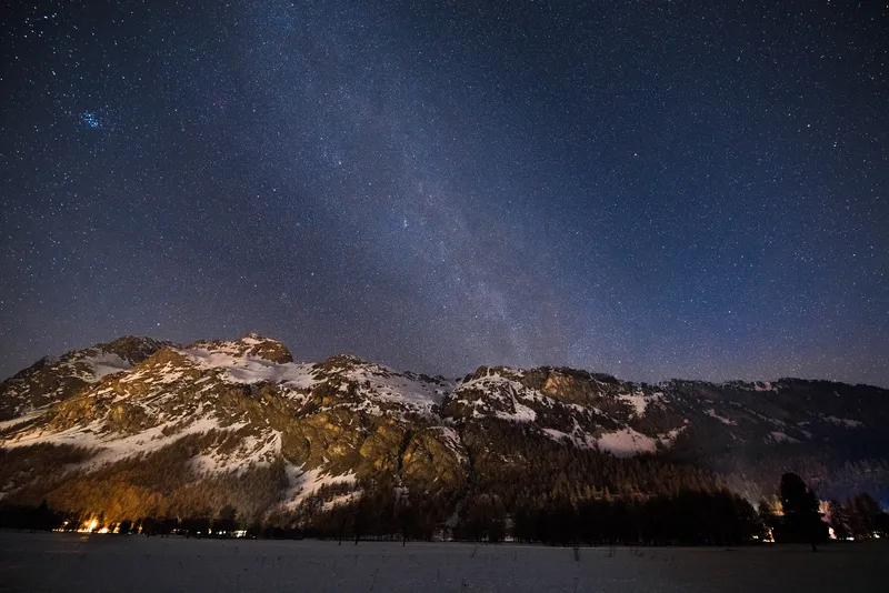 Sternenhimmel über den Alpen